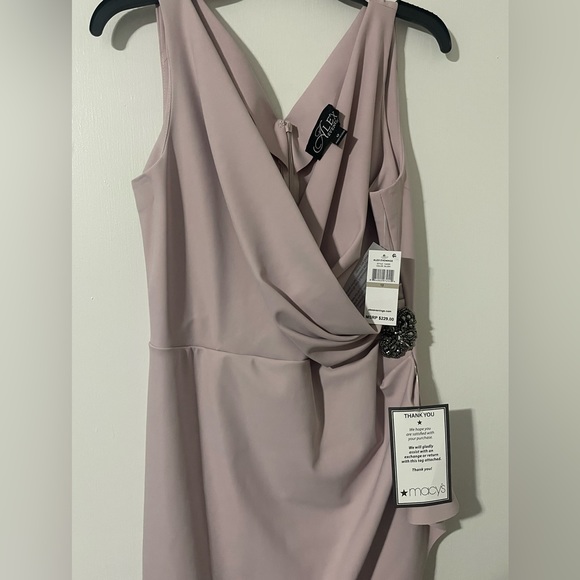 Alex Evenings Women's Slimming Short Ruched Dress with Ruffle, Size 12 - Picture 4 of 9